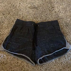 Size Med Shorts